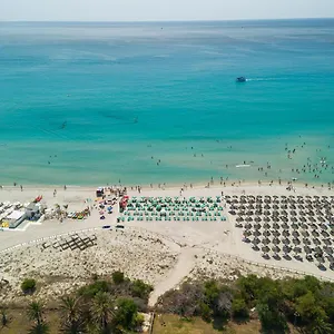 Palm Village Apartahotel